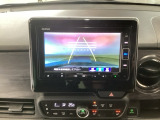 【バックカメラ】運転が苦手な方も車庫入れラクラクです!ギアをリバースに入れれば自動的に切り換わりますので、面倒な操作は不要です♪狭い駐車場もお車を傷つけず安心ですね!