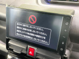【9型ディスプレイオーディオ】お手持ちのスマートフォンとの連携で、ナビや音楽再生など各種アプリを使用可能。スマホに近い感覚でお使いいただけます♪