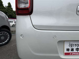 後ろにも踏み間違い防止のセンサー付いていて車庫入れの時も安心です。
