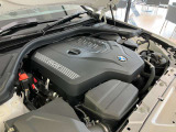【ご納車前点検】BMW認定中古車は100項目の箇所を徹底的にチェック致します。機械的な箇所や電気系、コンピューターなどをご納車前に点検し、交換基準に達した部品は全て新品に修理返品した後にご納車致します。