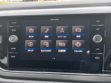[DiscoverPro]ナビゲーション機能をはじめ、車両各種設定/アシストシステム設定、Bluetooth、App-Connectなどの機能を持ち合わせています。