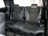 ゆとりある広々とした車内空間は、ドライブを始め買い物やレジャーなど、幅広く活躍します。一人でもみんなとでもお出かけを楽しみましょう!