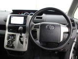 運転席廻りです。