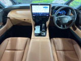 ヴェルファイア ハイブリッド 2.5 Z プレミア E-Four 4WD 