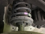 お車を安心してお乗りいただく為には、足回りの定期点検が欠かせません。サービスサポート(有償保証)では無料点検もご提供しており、安心のカーライフをお過ごしいただけるサポート体制が整っています。