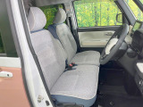 運転席シート廻りは使用感も少なく、良好な状態となっています。丁寧に使われていたことがよくわかりますね。