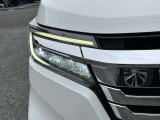 LEDヘッドライトは、点灯の瞬間から最大光量を発揮し、突然暗くなるトンネルなどでの安定感を高めます。