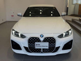 BMW代表的な特徴のキドニーグリル。BMWのすべてのモデルに採用され、BMWらしさを強調しております。