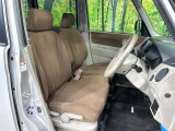 運転席シート廻りは使用感も少なく、良好な状態となっています。丁寧に使われていたことがよくわかりますね。
