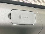 ドライブレコーダーのmicroSDカードが入ってます