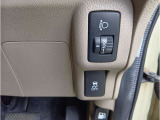 車両入庫時には外装磨きと内装クリーニングを実施しております。納車前にも実施いたしますので、綺麗に快適にお乗りいただけます。