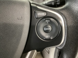 【クルーズコントロール】アクセルペダルを踏まずに一定の車速で走行できますので、高速道路など加減速の少ない道で便利です♪長距離ドライブの疲れを軽減してくれる、嬉しい装備ですよね♪