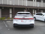 当店はアウディフォルクスワーゲンリテールジャパンの取扱車両でしたら、どちらの店舗のお車でもお取り寄せ可能です。