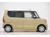 県内13店舗にて常時500台以上ダイハツ車を展示中です。見て、触って、納得のいく一台をぜひ見つけてください。