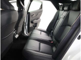 ゆとりある広々とした車内空間は、ドライブを始め買い物やレジャーなど、幅広く活躍します。一人でもみんなとでもお出かけを楽しみましょう!