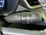 【オートライト】車外の明るさに応じて自動的にライトの点灯・消灯をしてくれます