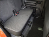 実は後席が意外と広いハスラー!シートを倒せば広い荷室に早変わりです!