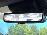 【デジタルインナーミラー】後席の大きな荷物や同乗者で後方が確認しづらい時でも安心!カメラが撮影した車両後方の映像をルームミラー内に表示。クリアな視界で状況の確認が可能です!