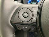 運転中、オーディオの操作をしてて、ハッとしたことはありませんか?ステアリングスイッチは、運転中でもハンドルでオーディオの操作が可能です。安全なドライブをサポートします。