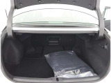 開口部の広いラゲージスペースは、ゴルフバックなどの荷物もラクラク積み込めます。