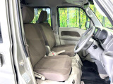 運転席シート廻りは使用感も少なく、良好な状態となっています。丁寧に使われていたことがよくわかりますね。