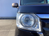 明るくて長寿命のLEDヘッドライト採用