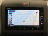 ナビゲーションはフルセグTV、インターナビ対応のGathers純正メモリーナビを搭載しています。Bluetoothオーディオ機能がありますので、スマートフォンなどの音楽も再生できます。