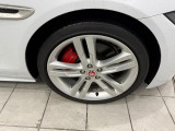 XE Rダイナミック S 2.0L D180 ディーゼル 