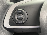 【ステアリングスイッチ】運転中、前方から目線をそらすことなく、オーディオ等の操作が可能な便利機能!安心&快適なドライブを演出してくれます♪