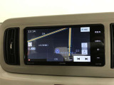 ナビを装備。タッチパネル式で使いやすく、お出かけもラクラクです。