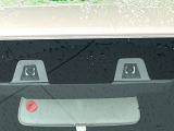 【スズキ セーフティサポート】走行中に前方の車両等を認識し、衝突しそうな時は警報とブレーキで衝突回避と被害軽減をアシスト。より安全にドライブをお楽しみいただけます。
