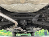 【本州仕入れ】のお車ですので、エンジンルームや下回りのサビも比較的少なく、お車を長く乗りたい方にぴったりの1台となっております♪