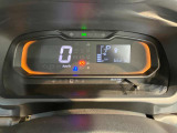 ダイハツディーラーでは「ダイハツ認定U-CAR」という基準を設け、車選びに詳しくないお客様でも「安心して選べる」をご提供しています。