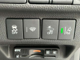 先進の安全運転支援システムHonda SENSINGです!●衝突軽減ブレーキ ●歩行者事故低減ステアリング●ACC●車線維持支援システム●路外逸脱抑制機能●誤発進抑制機能●先行車発進お知らせ機能