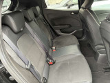 仏蘭西流おもてなし空間がここに。伝統の乗り心地の良さを十分に体感できるのが後席です。