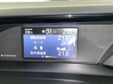 左右独立温度コントロールフルオートエアコンです。運転席、助手席それぞれで独立して温度設定ができます。冷え性の方が乗っても安心ですね♪