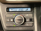 車内空調は&rdquo;AUTOエアコン&rdquo;にお任せ。運転に集中出来ますよ!