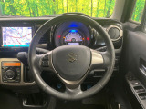 【デュアルカメラブレーキサポート】走行中に前方の車両等を認識し、衝突しそうな時は警報とブレーキで衝突回避と被害軽減をアシスト。より安全にドライブをお楽しみいただけます。