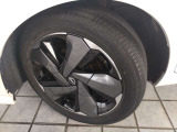 ●標準17インチアルミホイール & ブリヂストン TURANZA T005A 2022年製(新車装着タイヤ) 205/50R17 89V 溝残約5〜6mm(車検適合1.6mm以上)