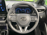 インテリアに合わせたデザインのステアリングは、運転される方のことも考え、運転しやすい形状、大きさです。是非一度、実際に触ってお確かめください。