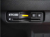 ◆ETC2.0◆進化したドライブ体験。料金収受システムだけだったETCが生まれ変わって、高速道路を賢く使うETC2.0に進化しました。多彩な情報サービスが便利で快適なドライブ体験を提供します。