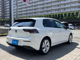高強度ボディ&times;衝撃吸収構造で、万が一にも備えた安心設計。Volkswagenならではの安全性能です。
