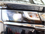 『1台』のお車に対して、3名体制で日々議論を重ね仕入れを行っております。
