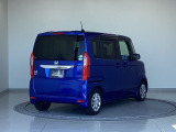 バックカメラが付いているのでバックでの車庫入れも安心です。