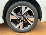 165/55R15インチ純正アルミホイールです。