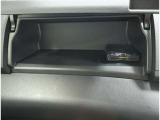 ETC!料金所も止まる事無くスイスイです!窓を開ける必要も無いので雨や花粉、排気ガスの浸入もありません!今や必需品ですネ!