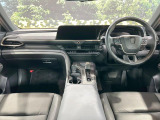 クラウンクロスオーバー 2.5 G アドバンスト レザー パッケージ E-Four 4WD 