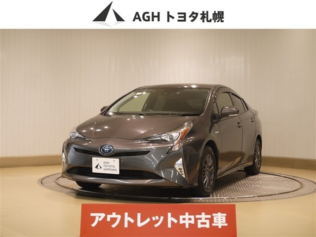 プリウス 1.8 S E-Four 4WD 