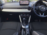 現在のMAZDA車はインパネ配置が視線の動きが少なくなるように設計レイアウトされています☆ひとつひとつの部品からMAZDAの安全に対するこだわりを感じる事が出来ます☆