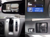 アラウンドビューモニタを装備しております。駐車時に大変役立ちますよ♪運転が苦手な方の味方になってくれます。